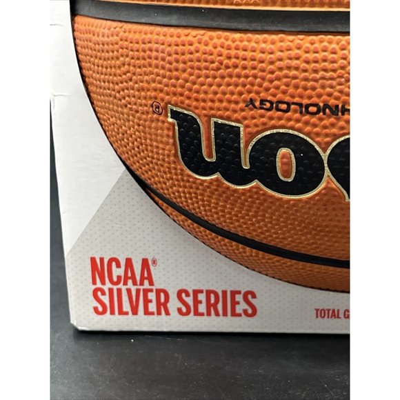Wilson NCAA Silver Series 29.5" Basketball Street Shot- *NEW* - Picture 11 of 15